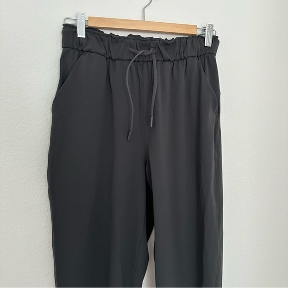 Lululemon Keep Moving High Rise 7/8 Length Pants Graphite Gray Size 6 Women’s - Picture 4 of 10